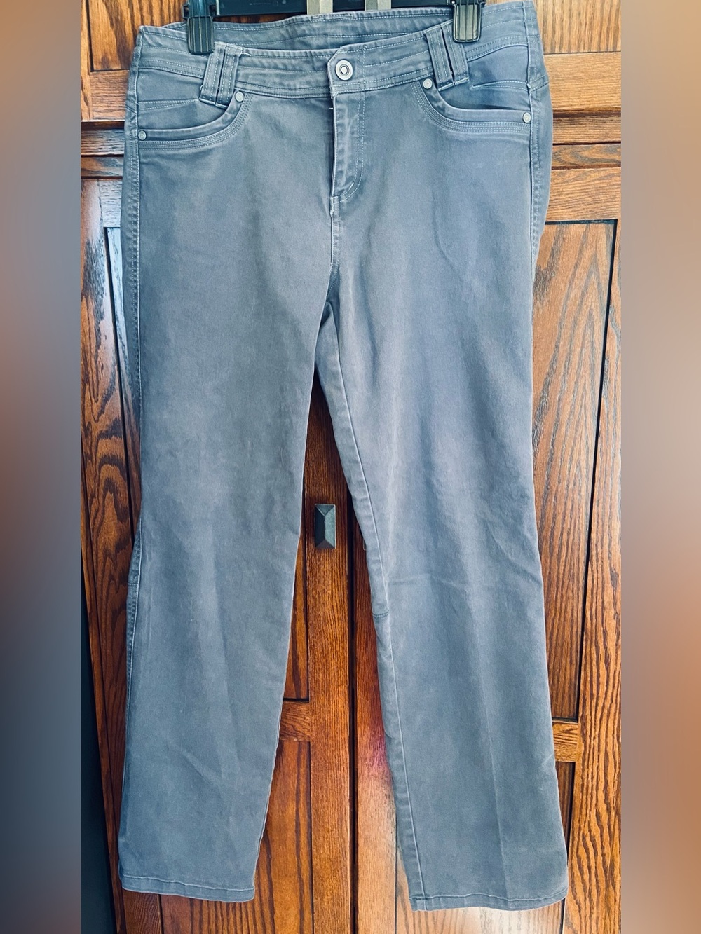 Kuhl Women's Straight-Leg pant, in dark Gray Size 10 Regular